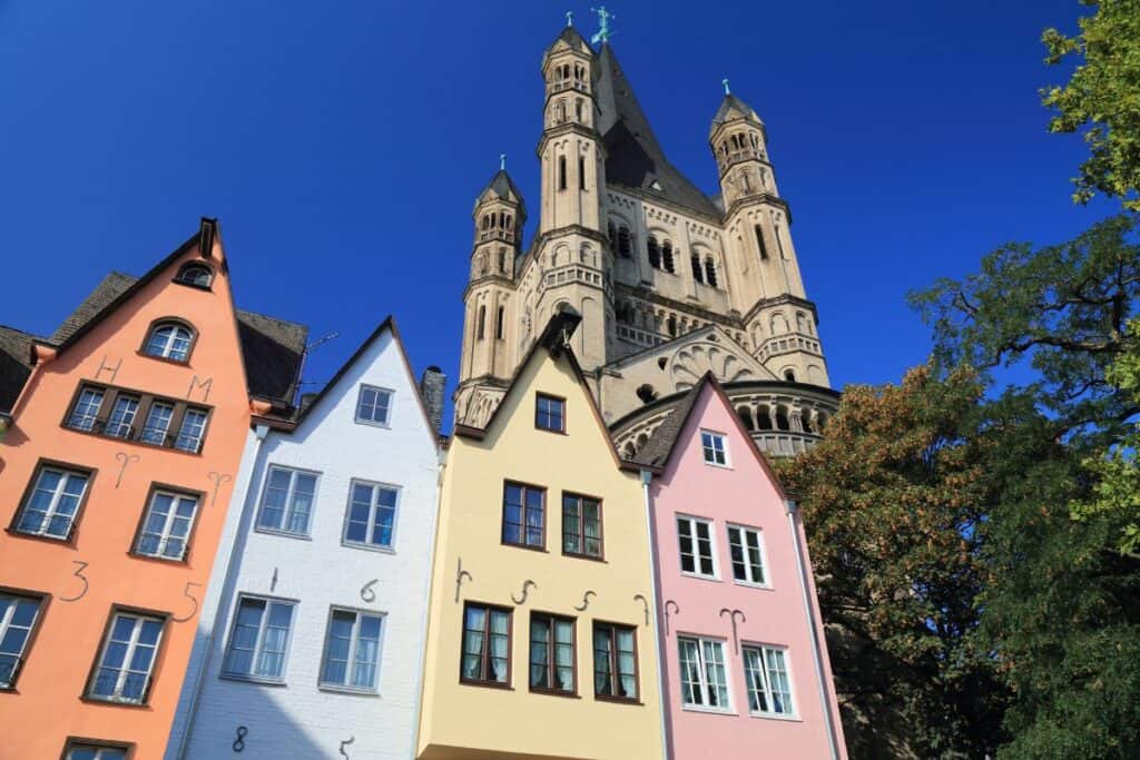 Gamla stan Köln, färgglada byggnader